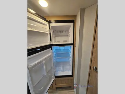2026 Thor Motor Coach Four Winds photo 29