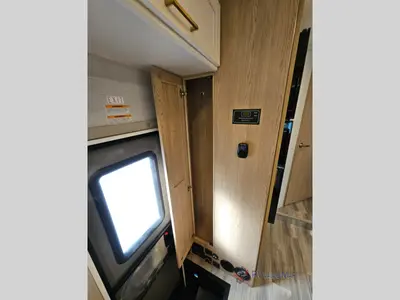 2026 Thor Motor Coach Four Winds photo 20