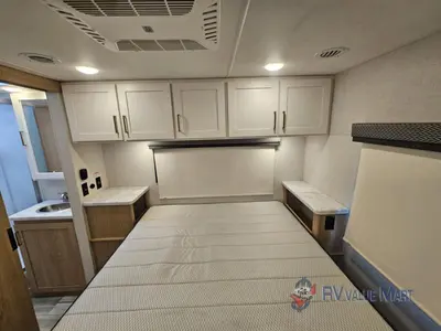 2026 Thor Motor Coach Four Winds photo 35