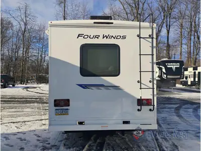 2026 Thor Motor Coach Four Winds photo 4