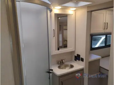 2026 Thor Motor Coach Four Winds photo 27