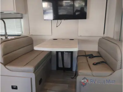 2026 Thor Motor Coach Four Winds photo 17