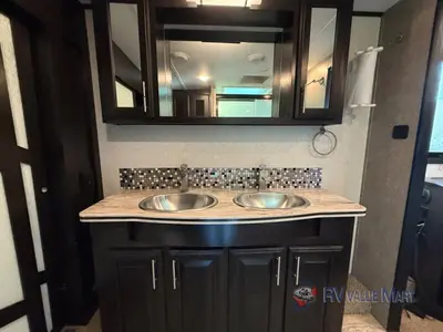2017 Jayco Seismic photo 29