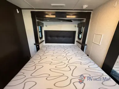 2017 Jayco Seismic photo 25