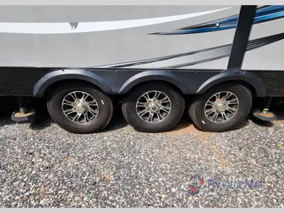 2017 Jayco Seismic photo 5