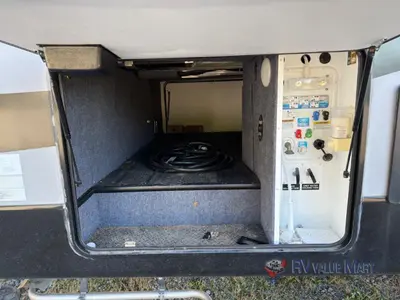 2017 Jayco Seismic photo 7