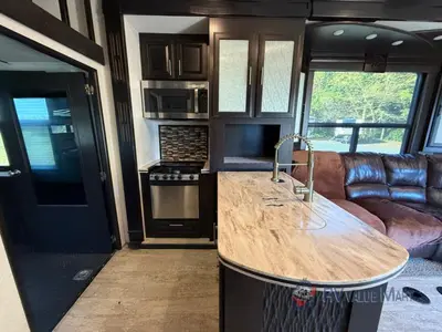 2017 Jayco Seismic photo 12