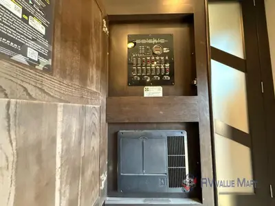 2017 Jayco Seismic photo 24