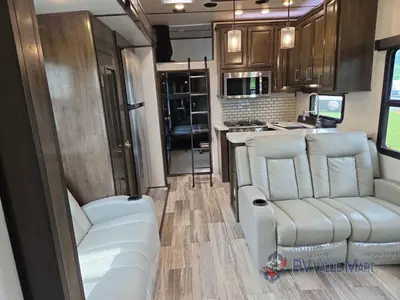 2022 Dutchmen RV Voltage photo 19