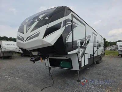 2022 Dutchmen RV Voltage photo 4