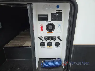 2022 Dutchmen RV Voltage photo 14