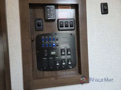 2022 Dutchmen RV Voltage photo 18