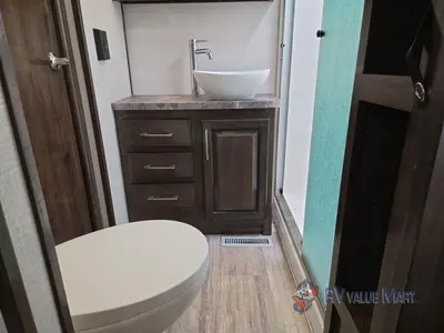 2022 Dutchmen RV Voltage photo 25