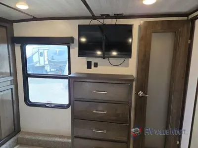 2022 Dutchmen RV Voltage photo 24