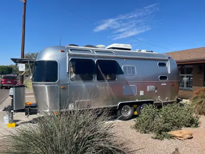 2019 AIRSTREAM INTERNATIONAL SERENITY photo 2
