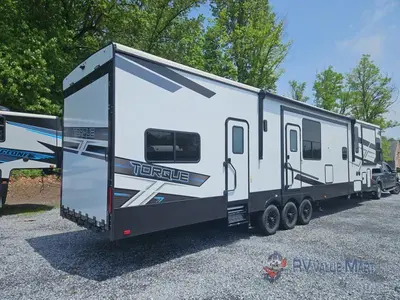 2025 Heartland Torque photo 2