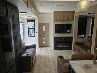 2025 Heartland Torque photo 43