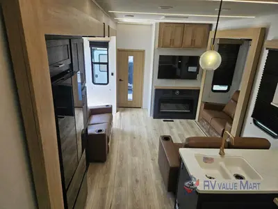 2025 Heartland Torque photo 11