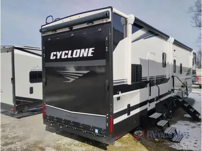 2026 Heartland Cyclone photo 7