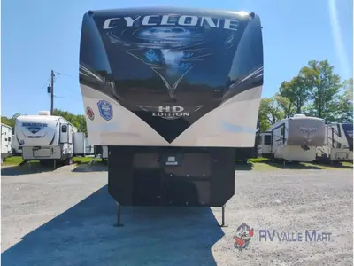2020 Heartland Cyclone photo 3