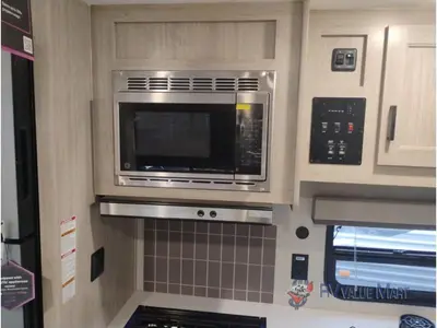 2026 Coachmen RV Catalina Trail Blazer photo 17