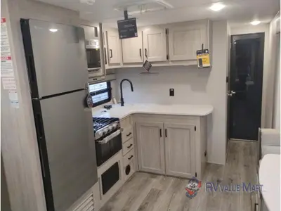 2026 Coachmen RV Catalina Trail Blazer photo 9
