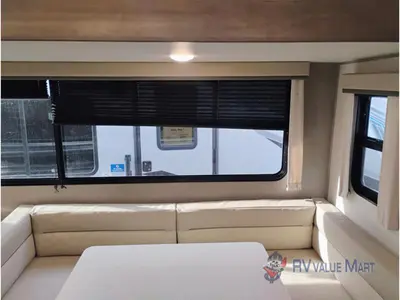 2026 Coachmen RV Catalina Trail Blazer photo 9