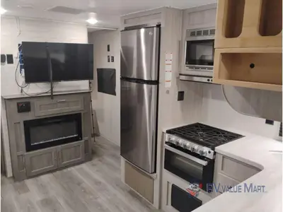 2024 Coachmen RV Catalina Trail Blazer photo 18