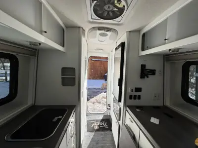 2019 AIRSTREAM NEST photo 3