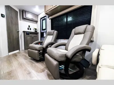 2026 Coachmen RV Catalina Trail Blazer photo 28