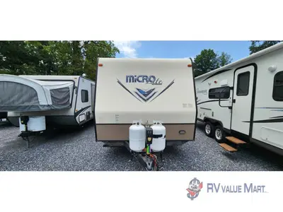 2017 Forest River RV Flagstaff Micro Lite photo 4