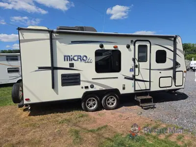 2017 Forest River RV Flagstaff Micro Lite photo 9