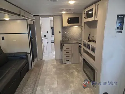 2021 Coachmen RV Apex Ultra-Lite photo 17
