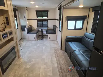 2021 Coachmen RV Apex Ultra-Lite photo 18