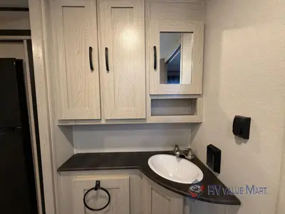 2021 Coachmen RV Apex Ultra-Lite photo 18