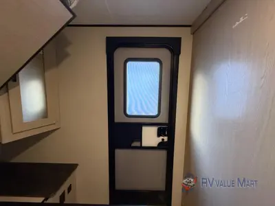 2021 Coachmen RV Apex Ultra-Lite photo 21