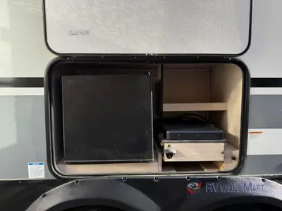 2021 Coachmen RV Apex Ultra-Lite photo 8