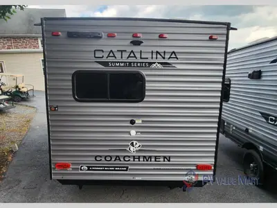 2025 Coachmen RV Catalina Summit Series 7 photo 4