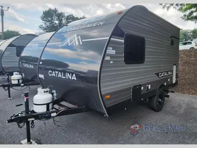 2025 Coachmen RV Catalina Summit Series 7 photo 3