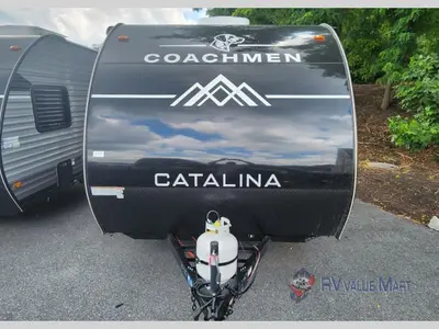 2025 Coachmen RV Catalina Summit Series 7 photo 2