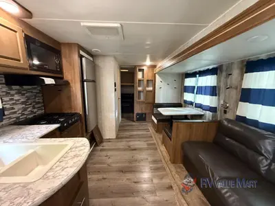 2018 Gulf Stream RV Kingsport Ultra Lite photo 8