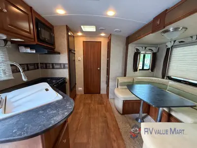 2014 Keystone RV Premier Ultra Lite photo 11