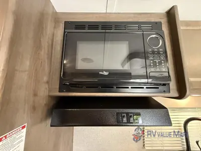2019 Dutchmen RV Coleman Light LX photo 13