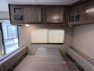 2019 Dutchmen RV Coleman Light LX photo 16