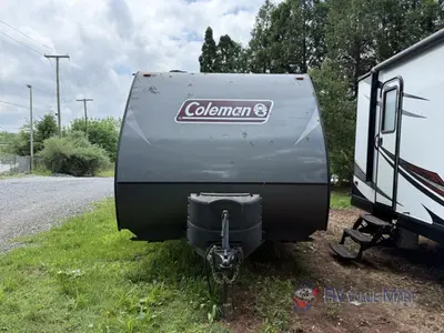 2019 Dutchmen RV Coleman Light LX photo 2