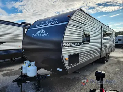 2026 Coachmen RV Catalina Summit Series 8 photo 3