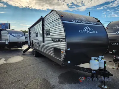 New 2026 Coachmen RV Catalina Summit Series 8 281QBUNK