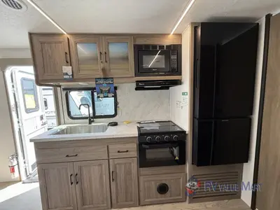 2026 Coachmen RV Freedom Express Ultra Lite photo 20