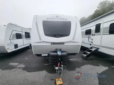 2026 Coachmen RV Freedom Express Ultra Lite photo 2