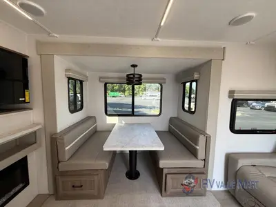 2026 Coachmen RV Freedom Express Ultra Lite photo 12
